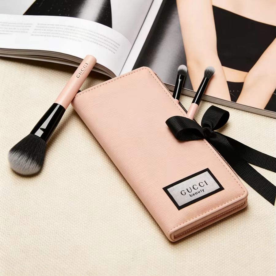 ชุดแปรงแต่งหน้า GUCCIs พร้อมกร - Luxury Skincare Set บทวิจารณ์และราคา